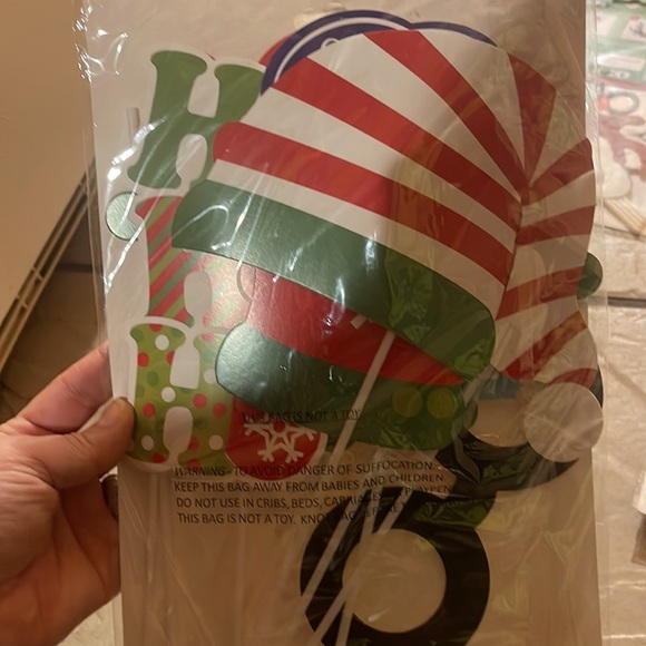 4~Funny Holiday Themed Photo Booth Props Parties Christmas Fun Photo Kit Of 32 - Picture 5 of 11
